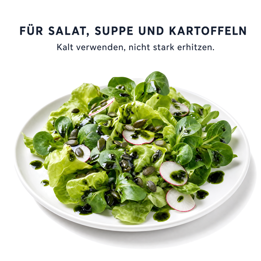 Grüner Blattsalat mit Bio Kürbiskernöl und Kürbiskernen – für Salat, Suppe und Kartoffeln, kalt verwenden
