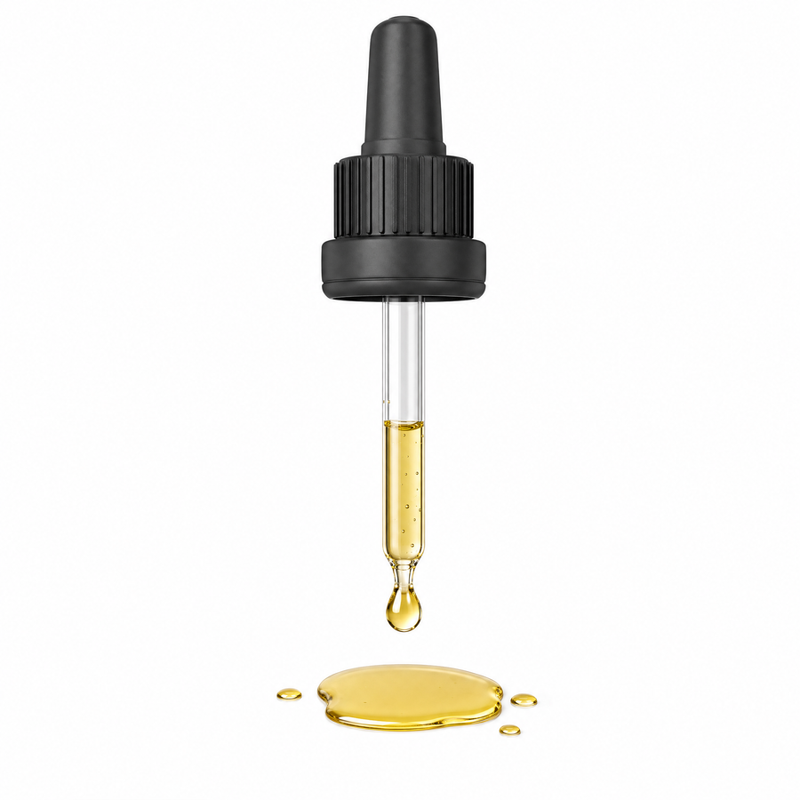 Glaspipette des Tasnim Bio Bartöls mit hängendem goldenem Öltropfen und Ölpfütze auf weißem Hintergrund
